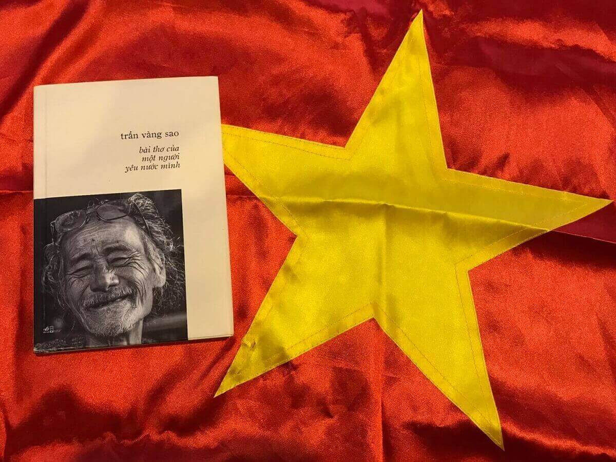 Trang sách Bài thơ của một người yêu nước mình
